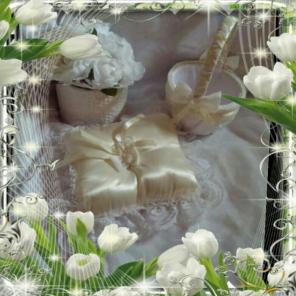 Flowergirl & Pillow Set (White/Ivory)