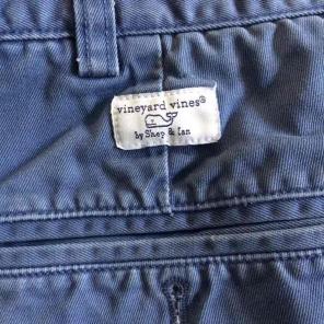 Size 42 Vineyard Vines men's shorts.