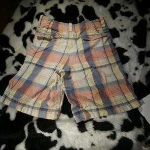 Nice Hollister Cargo Khaki Shorts!