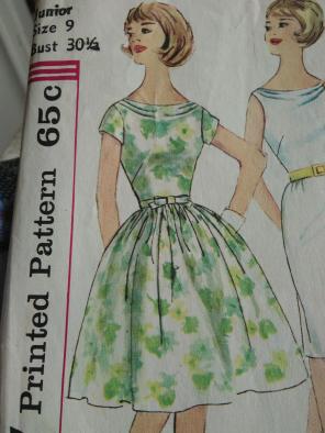 Vintage 1960's Dress Pattern J9 XS