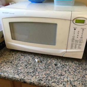Microwave Oven