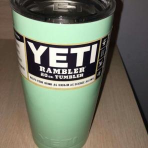 Yeti 20 Oz!!! New