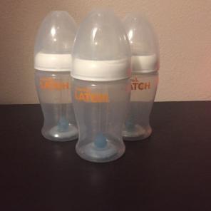 3 Munchkin Latch Bottles