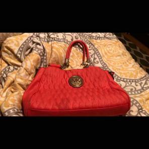 Michael kors purse