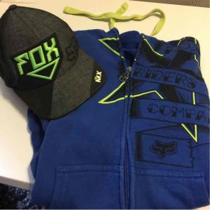 FOX Sweatshirt & Hat, Youth