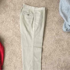Gap khaki