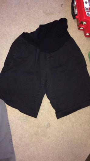 XL Motherhood Maternity Shorts Black