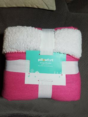 PILLOW FORT PINK SHERPA BLANKET DORM