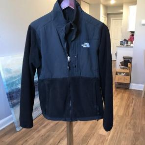 Black North Fave fleece