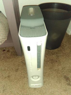 Xbox with extra 64gb flash drive