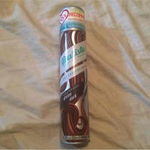 Batiste divine dark dry shampoo