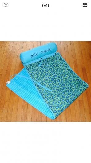 Betsey Johnson Beach Pool Mat