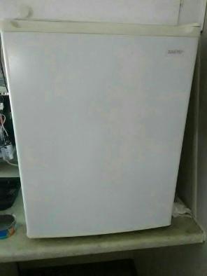 Sanyo fridge freezer