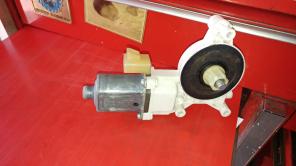 Window lift motor