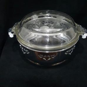 Pyrex Vintage Etched Casserole
