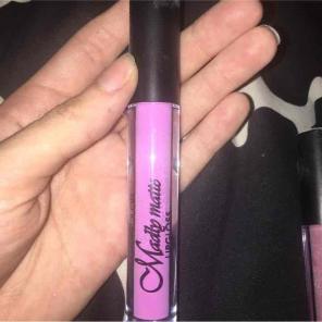 2 madly matte lip glosses