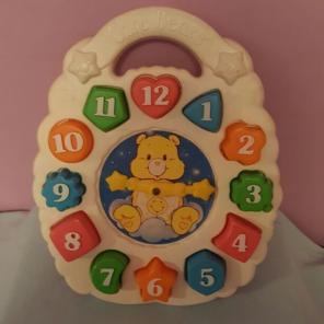 Vintage 1984 Care Bear Puzzle Clock