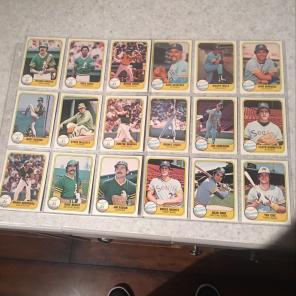 18 1981 Fleer Cards