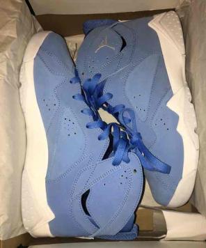 Pantone 7's