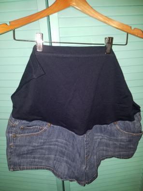Liz Lange maternity shorts XXL