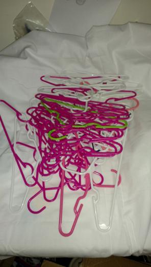 40 kids hangers