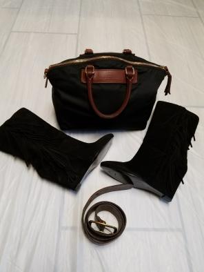 Dooney and Bourke black statchel