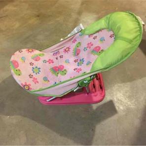Adjustable baby bath