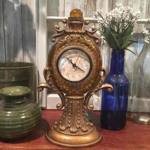 Vintage Quartz Table Clock