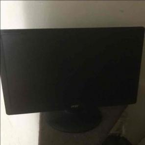 Acer 19" computer screen