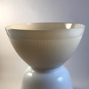 Vintage Jane Ray Bowl Cream Swirl