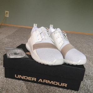 Under Armour Threadborne Shift Tan