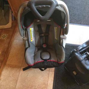 Baby Trend Car seat with Base