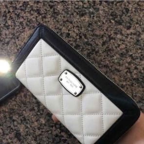BRAND NEW Michael Kors Wallet