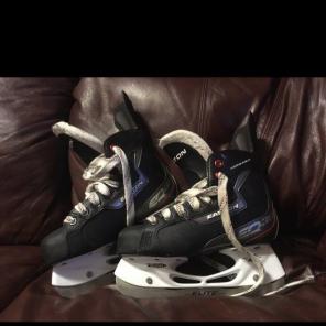 Size 3.5 Easton Hockey Skates