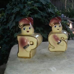 Vintage Salt Pepper Shakers