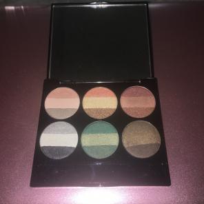 Makeover Essentials Eyeshadow Pallete