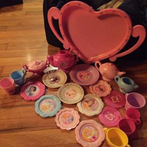 Misc. Disney Princess Service Play Lot