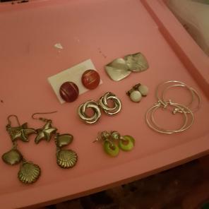 Free ship vintage earring lot 7 pairs