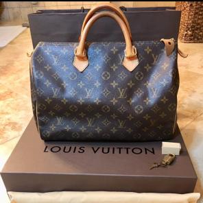Louis Vuitton Authentic Speedy 35