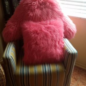 Two pillows (pink)