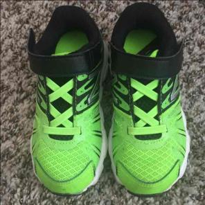 Toddlers New Balance shoes