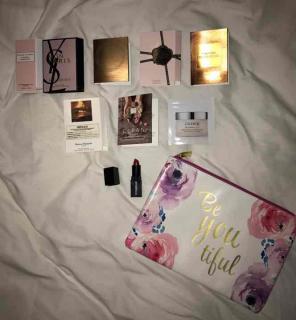 Macy's Cosmetic Bag with Beauty Bundle