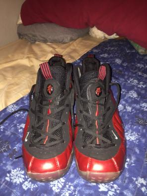 Size 12 Red/black Foam Posit
