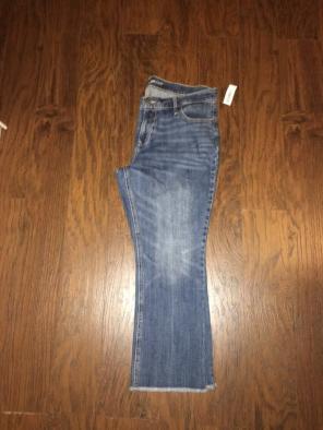 Cropped Flare Ankle Jeans