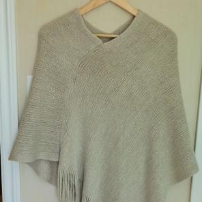Beige Knited Poncho