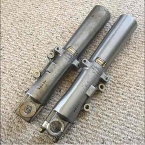 HD Showa Lower Fork Slider Legs