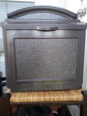 Wall-Mount Mailbox - French Bronze