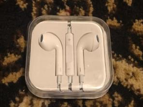1 Brand New Headphone