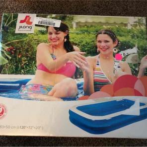 Inflatable pool - 120" x 72" x20"