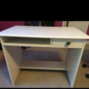 White Working Desk